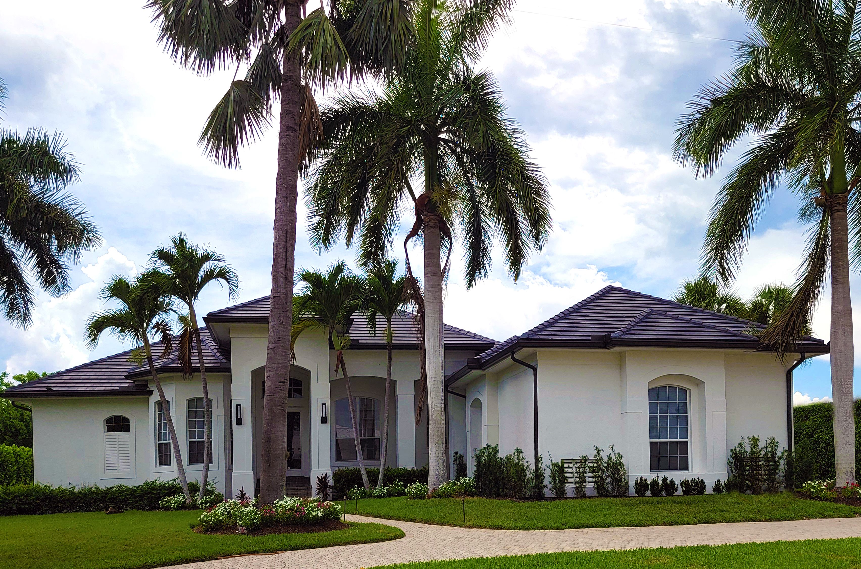 Boca Raton FL home with newly installed artificial turf lawn